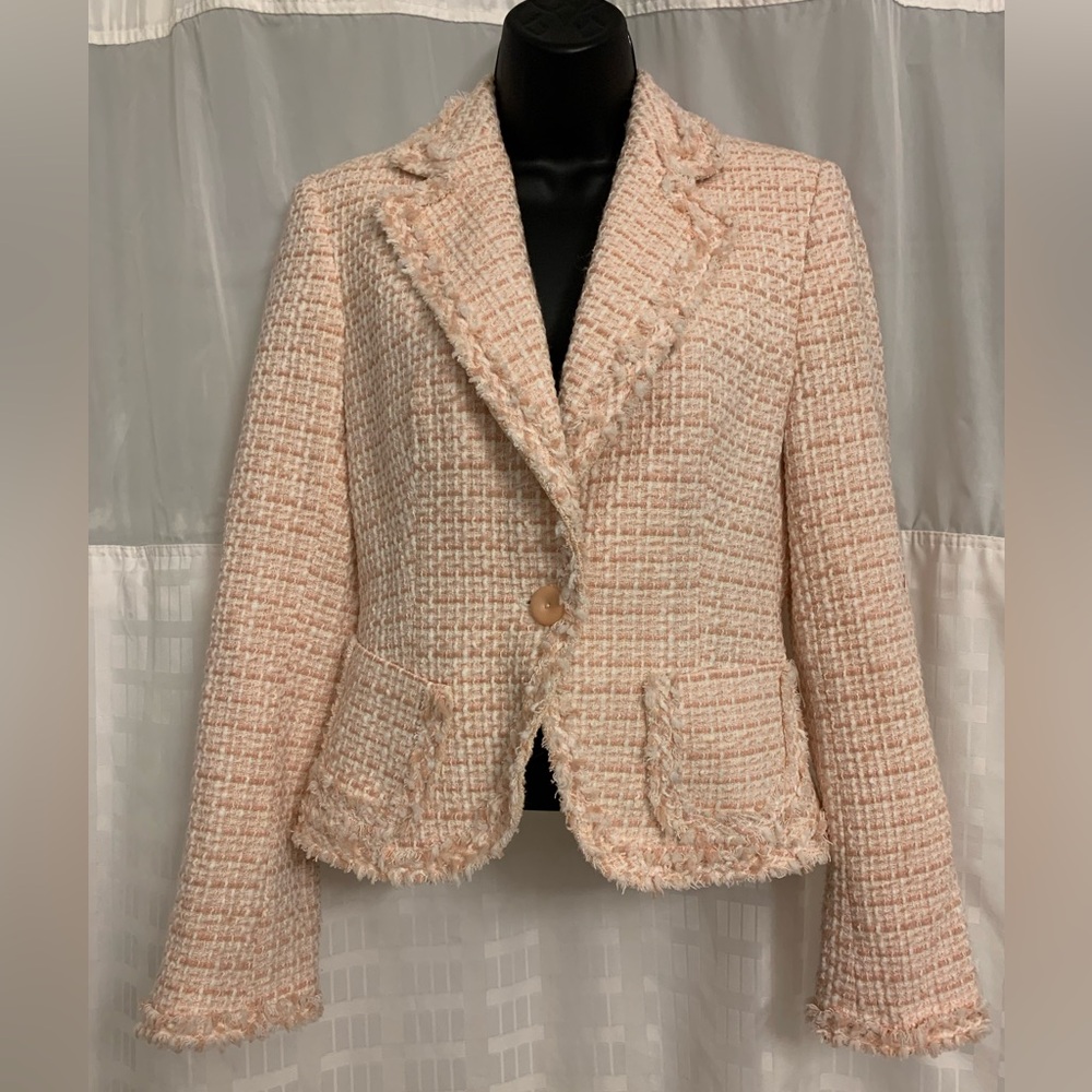 SOLD - Zara tweed jacket pink small